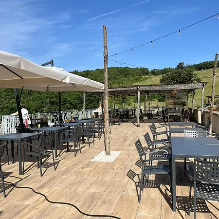 Terre Di Giorgio La Palazzetta Farm stay *